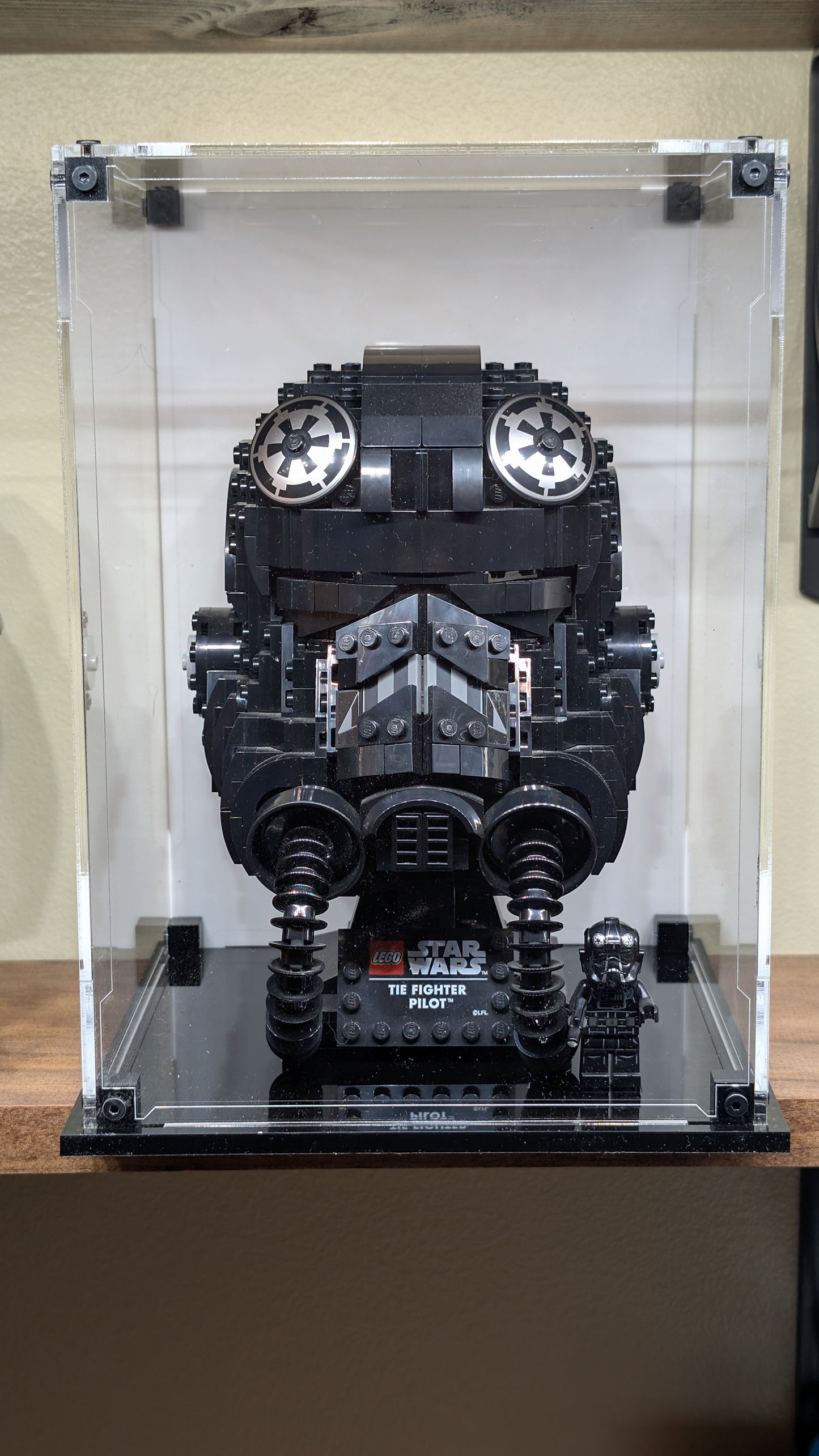 Lego Star Wars Helmet Cases Alternative with Minifigure Display